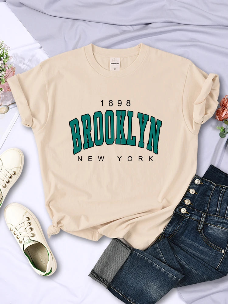 1898 Brooklyn New York Print Women Short Sleeve Vintage Fashion Casual T-Shirts.