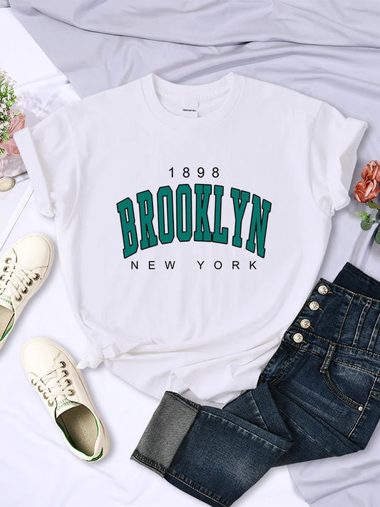 1898 Brooklyn New York Print Women Short Sleeve Vintage Fashion Casual T-Shirts.